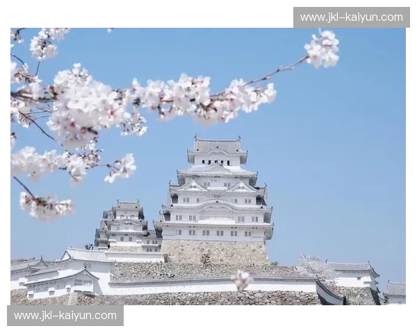 跨越山海的巅峰弈局:当神户的樱花遇见广州的红火,谁才是亚洲绿茵的真核? 跨越山海的巅峰弈局:当神户的樱花遇见广州的红火,谁才是亚洲绿茵的真核?